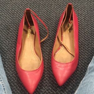 Pink flats